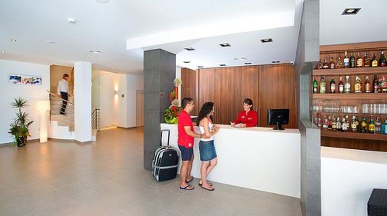 <b>Hotel RH PortoCristo Lobby</b>