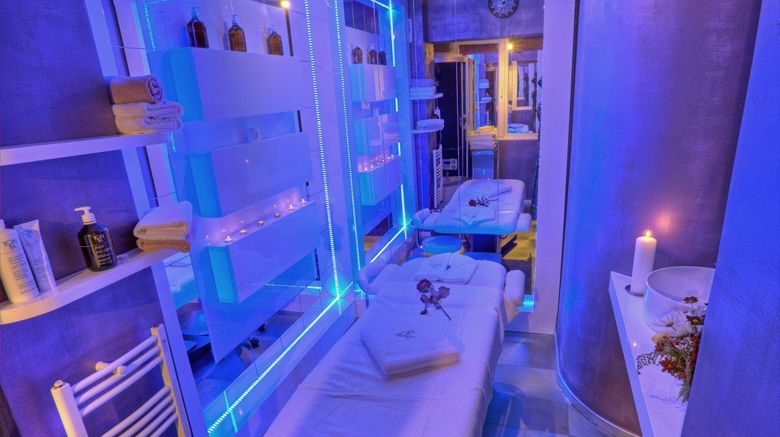 <b>Z Executive Boutique Hotel Spa</b> <b>Z Executive Boutique Hotel Spa</b>