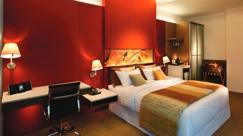 <b>D'Hotel Singapore Room</b>