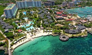JPark Island Resort & Waterpark