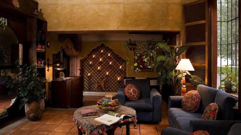 El Palacio De Dona Beatriz Lobby