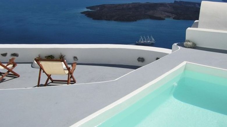 <b>Irida Studios Pool</b>