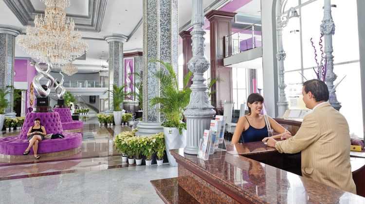 Riu Palace Mexico Lobby