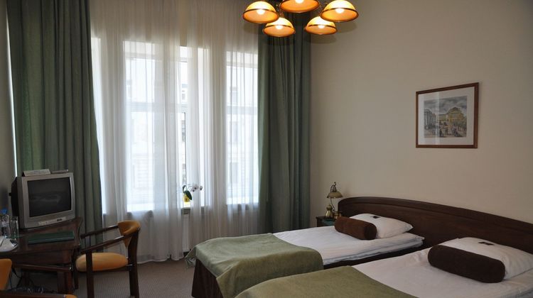 Hotel Shelfort Room