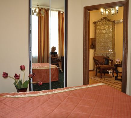 Hotel Shelfort Suite