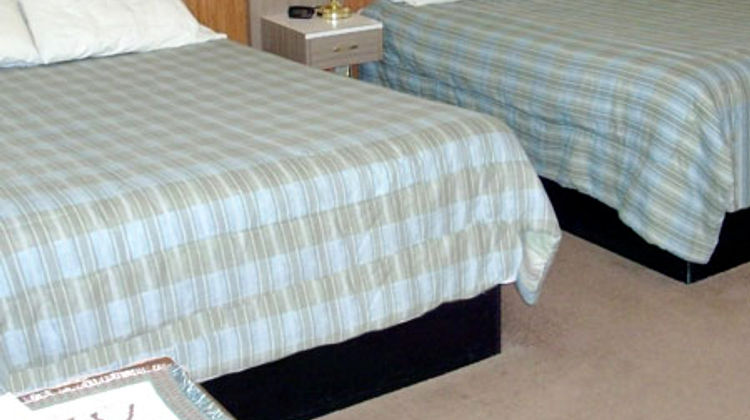 Paintbrush Inn Thermopolis Room