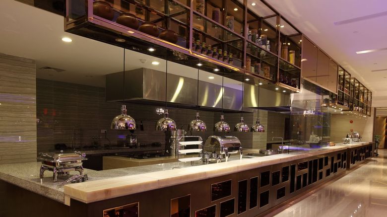 <b>Royal Century Hotel Restaurant</b>