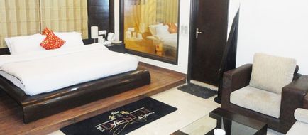 Hotel Daanish Residency Suite