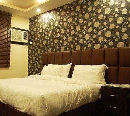 Hotel Deer Parkk Room