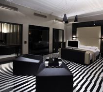 Blow Up Hall 5050 Room