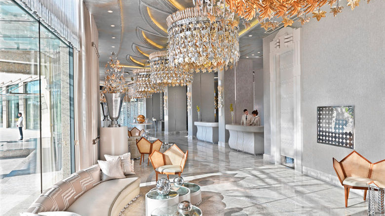 <b>Bilgah Beach Hotel Lobby</b>