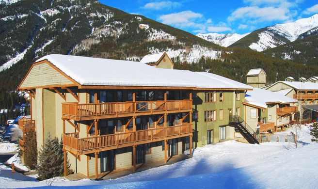 The Approach Exterior