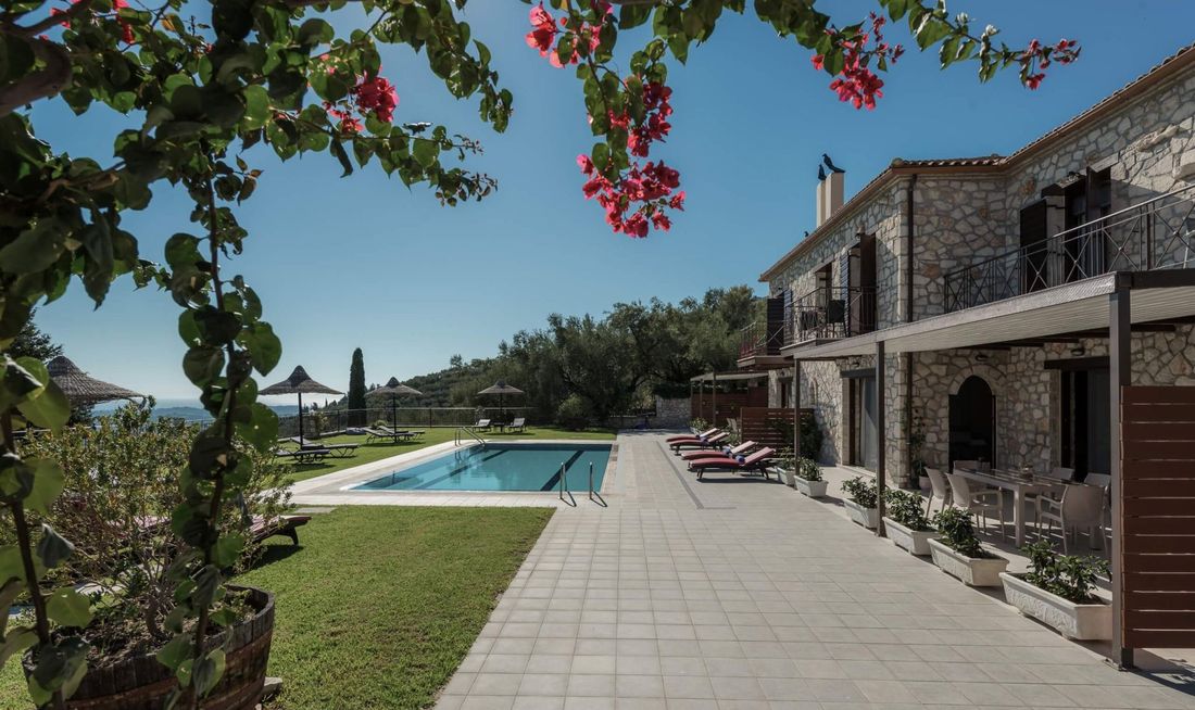 Agrikia Villa Exterior