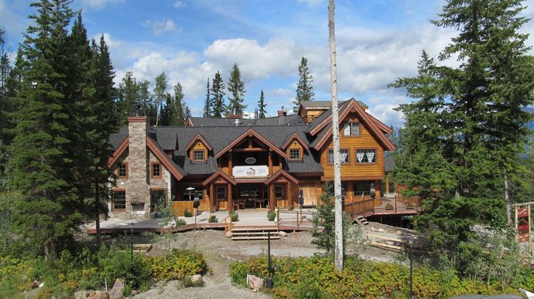 Winston Lodge  and  Spa Exterior