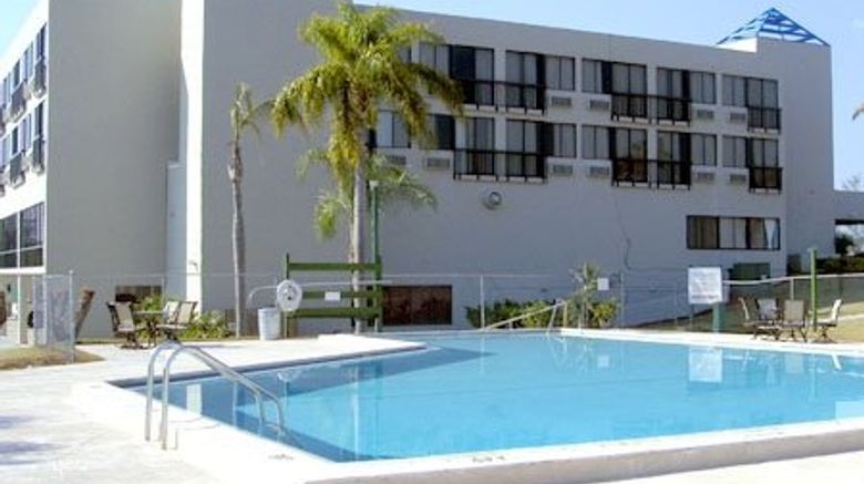 <b>Port LaBelle Inn & Conference Center Pool</b>