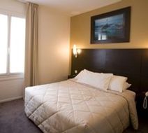 Hotel les Hauts de Passy Room