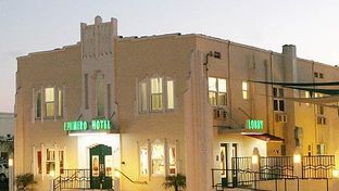 El Primero Hotel