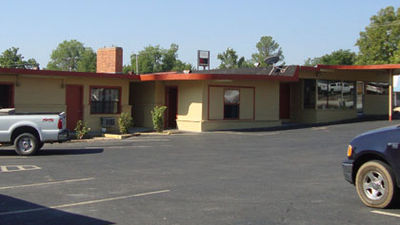 Madill Inn