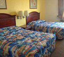 Tropicana Inn & Suites Dallas Room