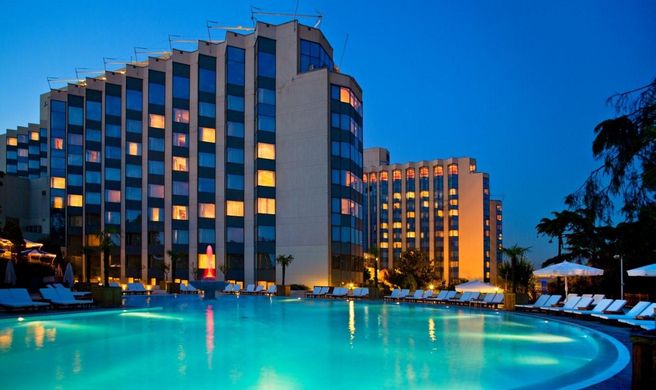 Swissotel Living Exterior