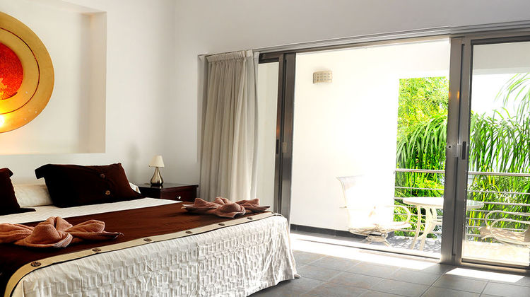 Almarea Vacation Condo Room