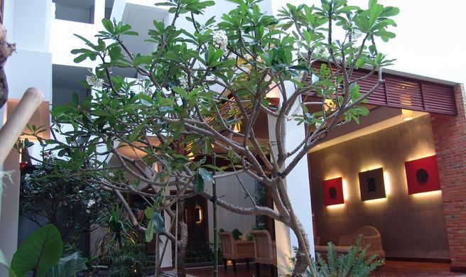 Frangipani Fine Arts Hotel Exterior
