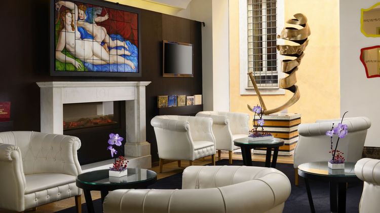 The First Roma Arte Lobby