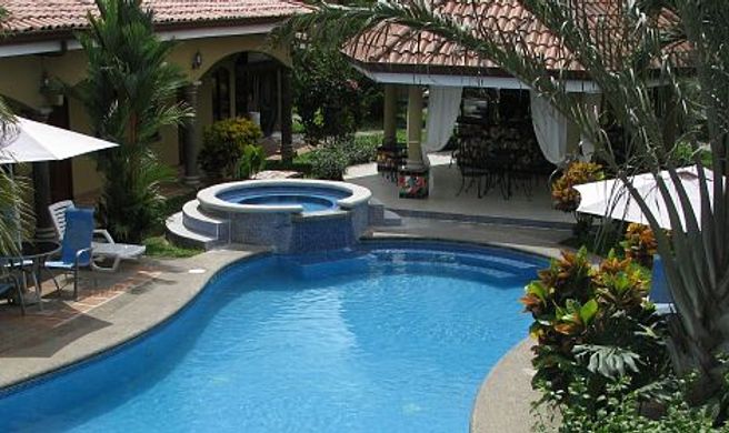 Las Brisas Resort & Villas Exterior