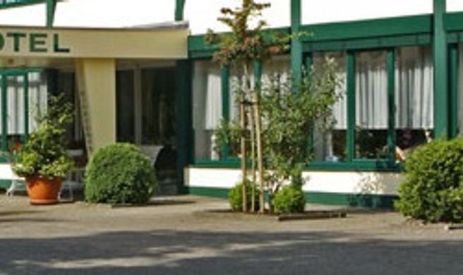 Hotel Am Pferdezentrum Exterior
