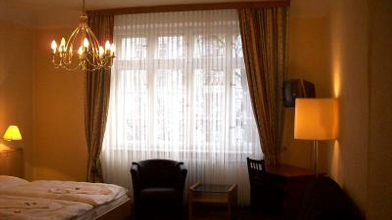 <b>Amelie Berlin WEST (Messe ICC) Hotel Room</b>