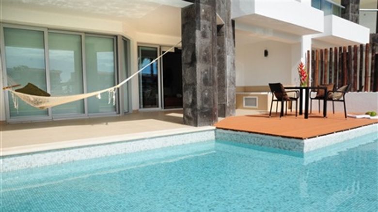 <b>Mareazul Beach Front Resort Room</b>