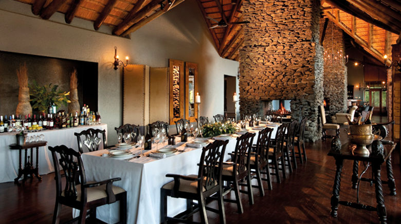 <b>Lion Sands Narina Lodge, Sabi Sands Restaurant</b>