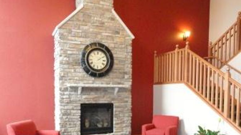 <b>Canby Inn And Suites Lobby</b>