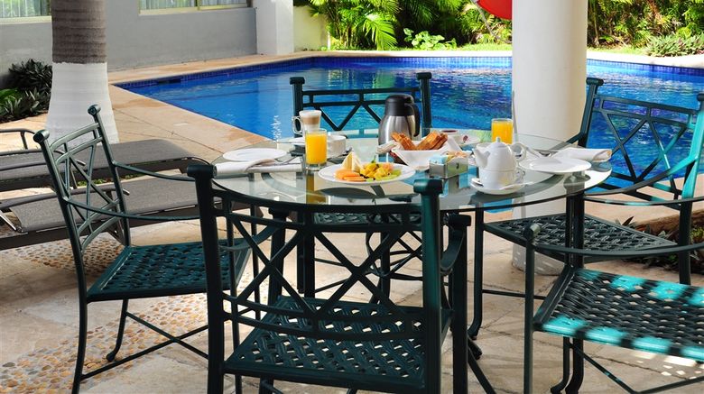 <b>Ambiance Suites Pool</b>