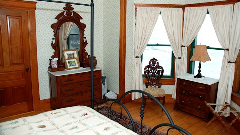 <b>Farmhouse Inn at Robinson Farm Suite</b>