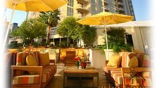 Luxury Suites Intl at The Signature