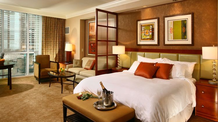 Luxury Suites Intl at The Signature Room