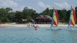Lope Lope Adventure Lodge Exterior