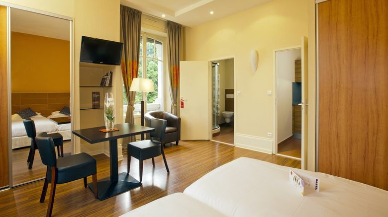 <b>Le Metropole Room</b>