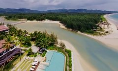 Apsaras Beach Front Resort & Villa