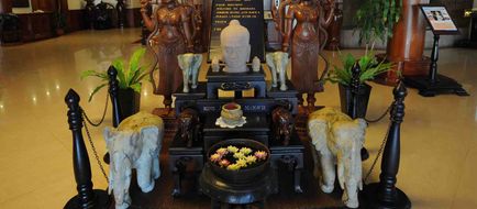 Khemara Angkor Hotel & Spa Lobby