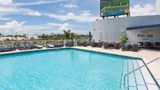 Nuvo Suites Hotel Pool