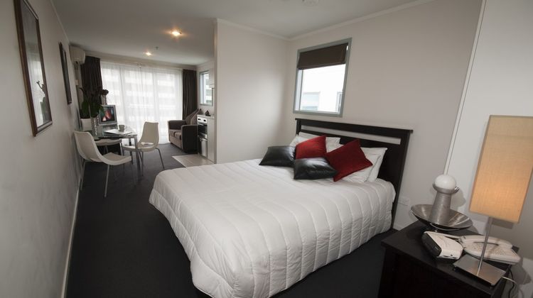 Waldorf Bankside Serviced Apartments Suite