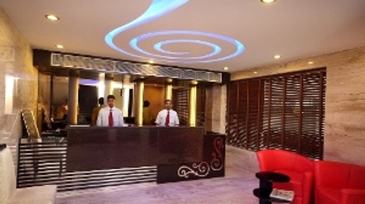 Hotel O'Delhi Lobby
