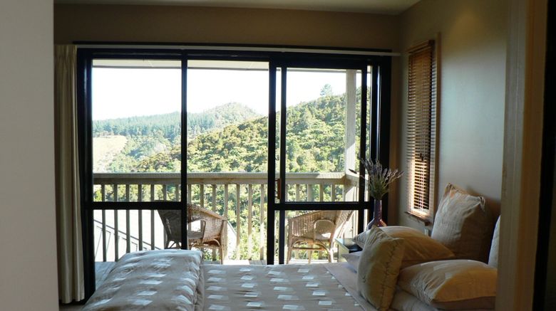 <b>Hillside Hotel Suite</b>