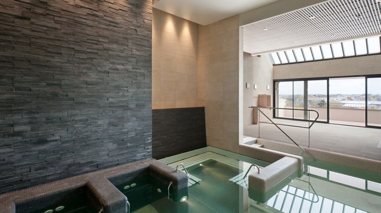 <b>Le Nouveau Monde Hotel & Spa Pool</b> <b>Le Nouveau Monde Hotel & Spa Pool</b>