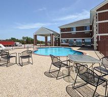 Atria Hotel & RV McGregor Pool