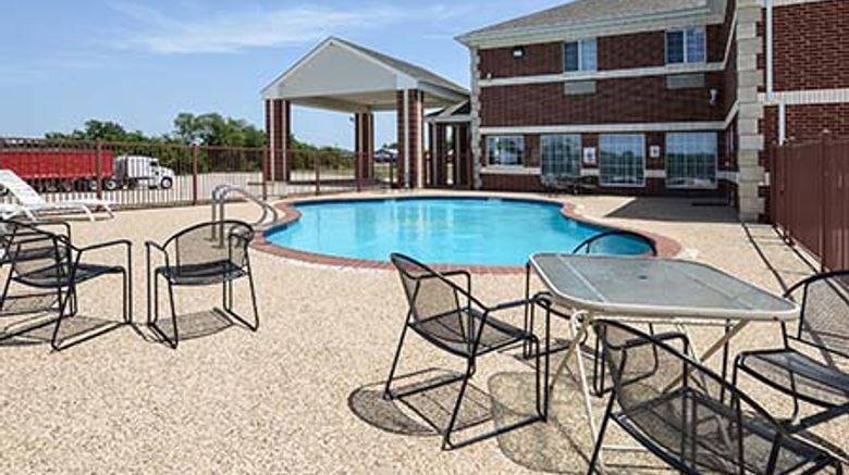 <b>Atria Hotel & RV McGregor Pool</b>