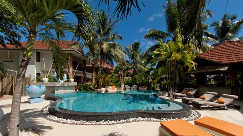 <b>Le Duc de Praslin Exterior</b>