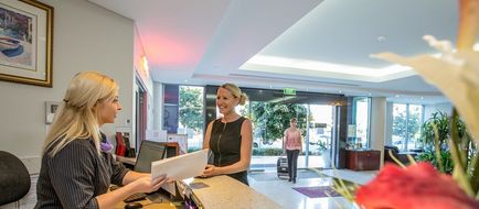 Hotel Gloria Lobby